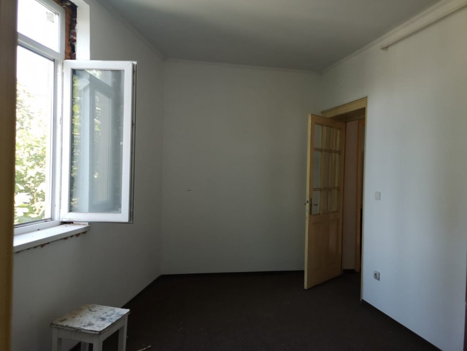 Piata Gemeni/Sector 2 - Apartament in vila 3 camere liber - Bucuresti 2
