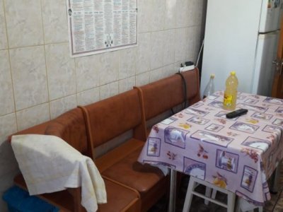 Apartament 4 camere de vanzare, situat in zona Dacia, Constanta