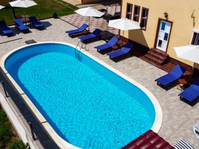 pensiune situata in Costinesti, CU PISCINA, SAUNA SI SALA FITNESS