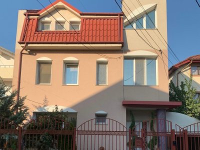  Casă de lux cu piscină 🌊 vedere Lac Siutghiol | Ovidiu