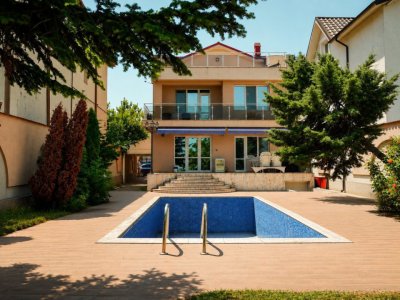  Casă de lux cu piscină 🌊 vedere Lac Siutghiol | Ovidiu