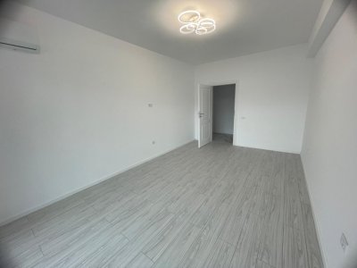  apartament cu 2 camere decomandate  în zona TOMIS NORD - VIVO, bloc 2022