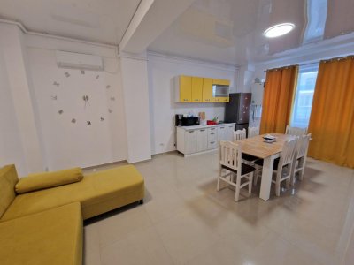 Apartament 3 camere situat in Mamaia Nord
