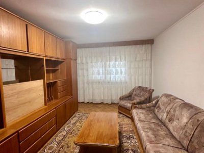 apartament 3 camere decomandate in zona DACIA - SCOALA SPECTRUM