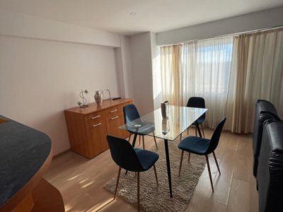 Apartament de inchiriat cu 3 camere decomandat situat in zona Stadion