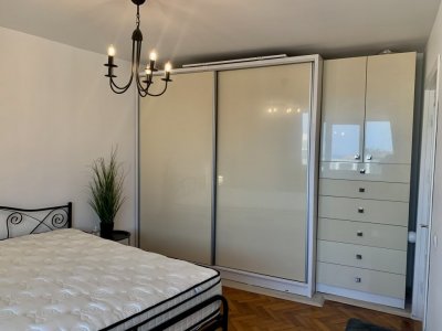 Apartament 3 camere in zona Piata OVIDIU , termen lung