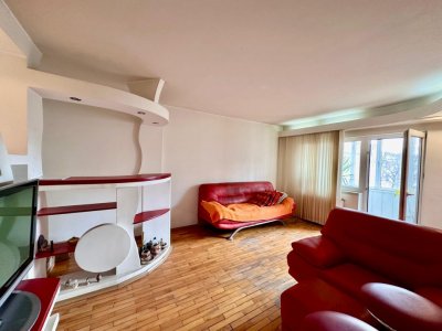 Apartament 3 camere situat in zona DACIA