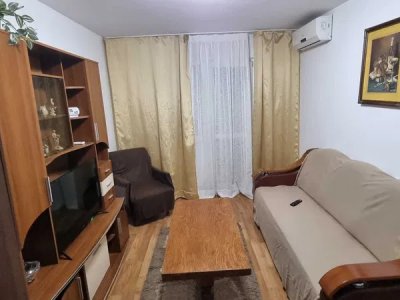 Apartament 3 camere situat in zona CIRESICA