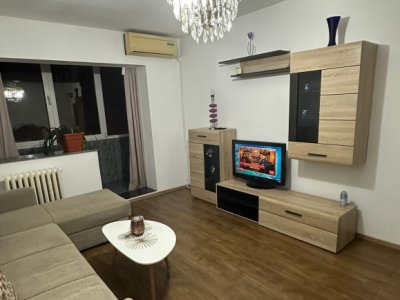 Apartament 3 camere de inchiriat, in zona Dacia - Constanta