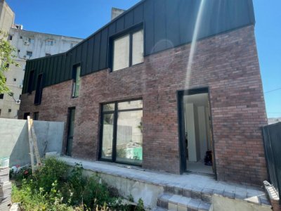 DUPLEX P+1, situat in zona DACIA