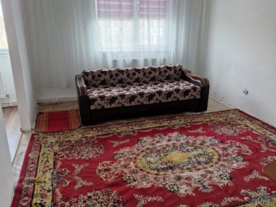 Apartament 3 camere situat in centrul Mangaliei