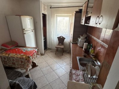 Apartament 4 camere, decomandat situat in zona Inel  II