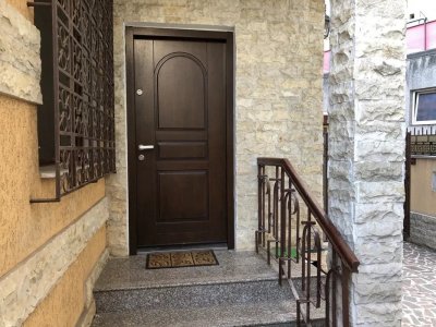 Apartament in vila in zona TROCADERO