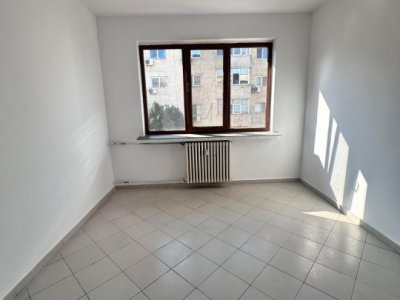 Garsoniera situata in zona FAR