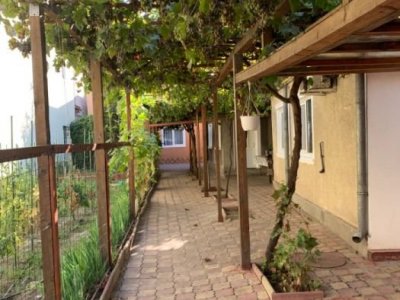 Casă și teren 635 mp - zona Stadion Primăverii