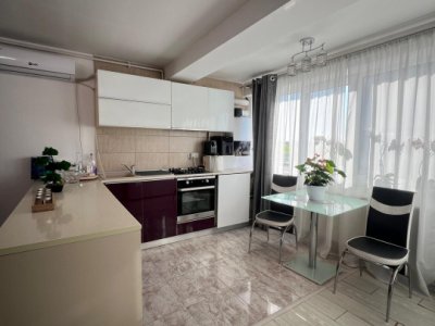 Apartament 3 camere - zona VIVO MALL - Tomis Nord
