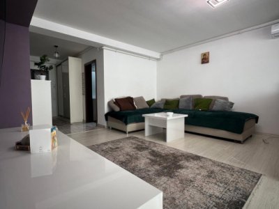 Apartament 3 camere - zona VIVO MALL - Tomis Nord