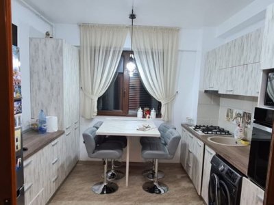 Apartament 3 camere situat in FALEZA NORD-REYNA-BLOC NOU