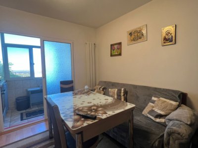 Apartament 2 camere, decomandat - zona Poarta 6