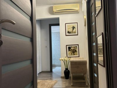 Apartament 2 camere Casa de Cultură