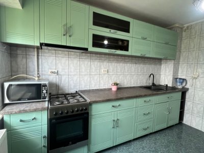 Apartament 3 camere zona Trocadero
