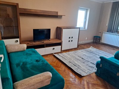 Apartament 3 camere zona Victoria