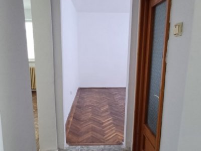 Apartament 2 camere de vanzare, zona Salvare-Constanta