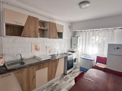 Apartament 3 camere, termen lung, zona Tomis III
