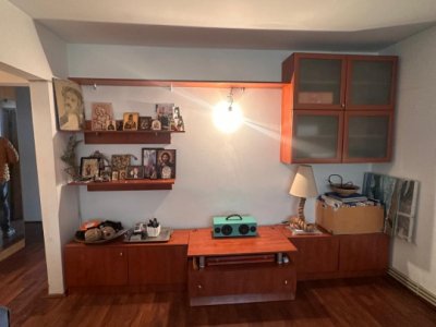 Apartament 4 camere de vanzare, in zona Faleza Nord