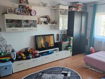Apartament 2 camere zona KM 4-5