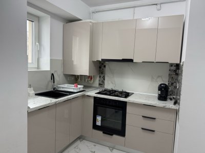 Apartament 4 camere zona Faleza Nord