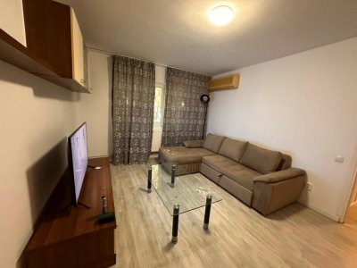 Apartament 3 camere situat in zona Inel 1