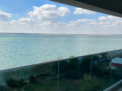 Apartament 3 camere, vedere frontală către lac, zona Mamaia - Rex