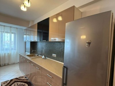 Apartament 2 camere de vanzare - Zona Compozitori, Constanta 