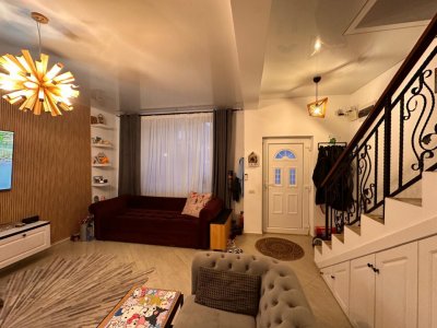 Casa Duplex  3 camere de vanzare, zona Mamaia Sat-Hanul cu Peste