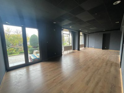 Spatiu comercial de inchiriat in zona Delfinariu, Constanta