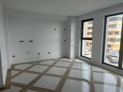 Apartament 2 camere de vanzare, situat in Tomis Plus, Constanta