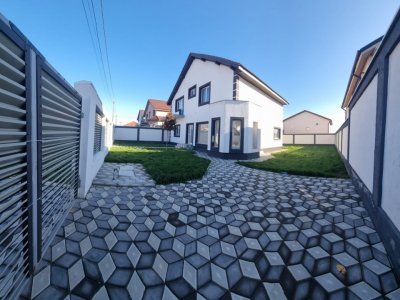 Casa unde liniștea se întâlnește cu spațiul — Lumina, Constanța