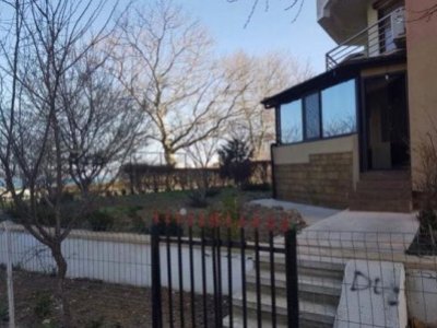 Apartament 3 camere de inchiriat, vedere catre mare, in zona Faleza Nord