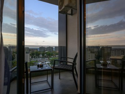 Apartament 2 camere, vedere catre mare, in zona Hanul cu Peste - Building Stefan