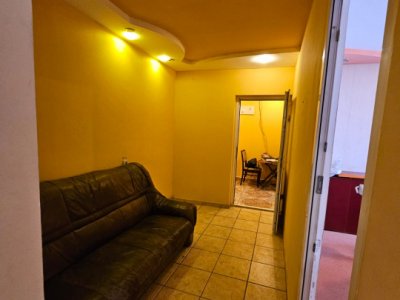 Apartament/Spatiu comercial de vanzare, situat in zona Abator - Gara