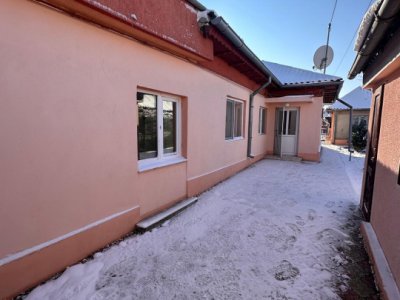 Casa de vanzare, situata in KM 5 - Constanta