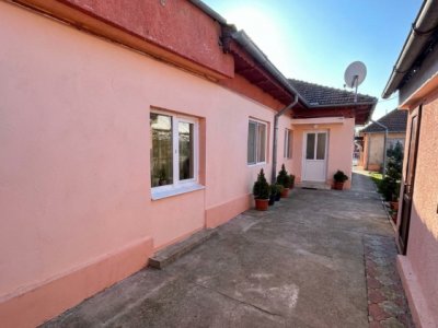 Casa de vanzare, situata in KM 5 - Constanta