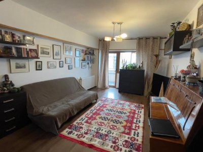 Apartament 3 camere de vanzare, situat in zona Tomis II - Constanta