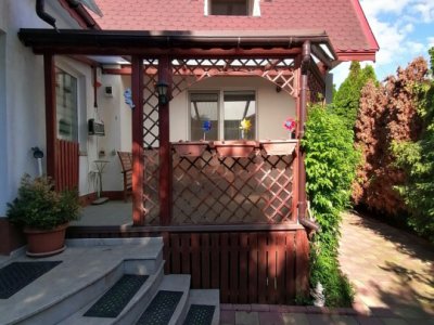 Casă spațioasă 6 camere, teren generos, Oituz – Lumina