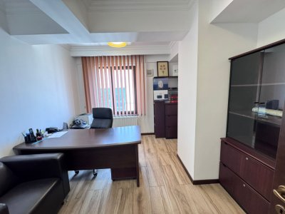Apartament 5 camere, situat in zona Km 4–5 | Solid House  | 164 mp | 