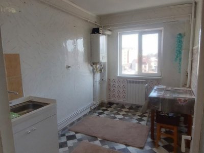 Apartament 2 camere de vanzare situat in zona Casa de Cultura