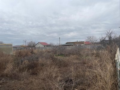 Teren intravilan de vânzare – zona Poiana | 1.000 mp | deschidere 32 ml