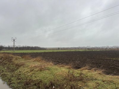 Teren situat in zona Lumina