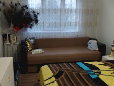Apartament 2 camere de vanzare, situat in zona Poarta 6